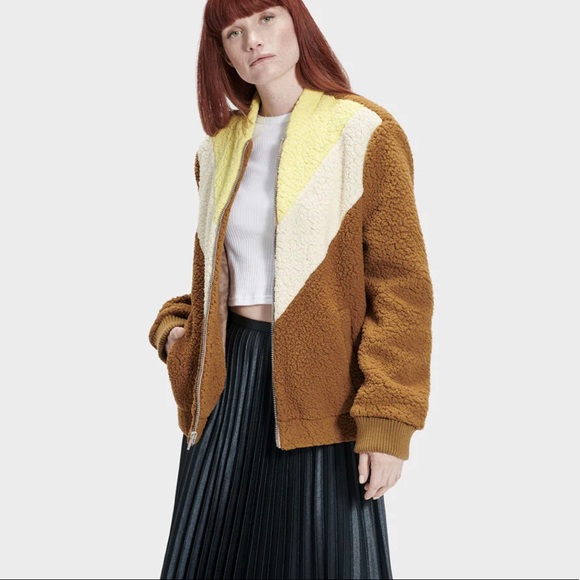 UGG Annalise Retro Teddy Bear Bomber Style Jacket - Picture 2 of 2